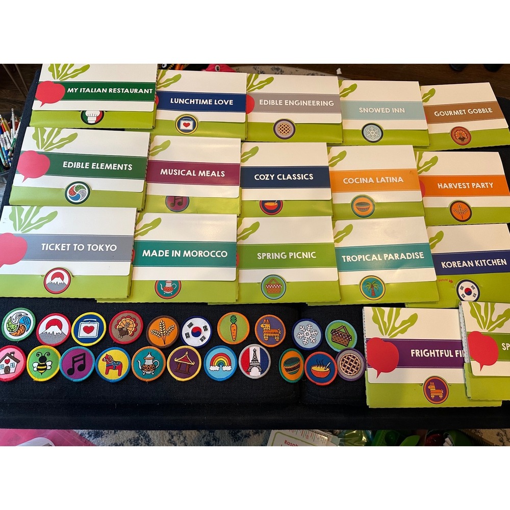 19 Raddish kids cooking kit, Utensils, badges and more